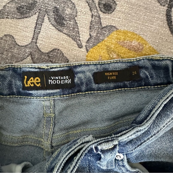 Lee Vintage Modern Bell Bottom Flare Jeans - Picture 13 of 14